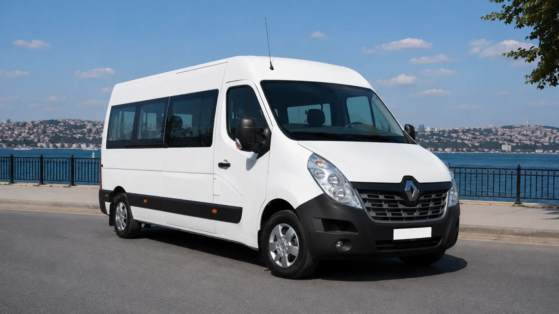 Renault Master Bus